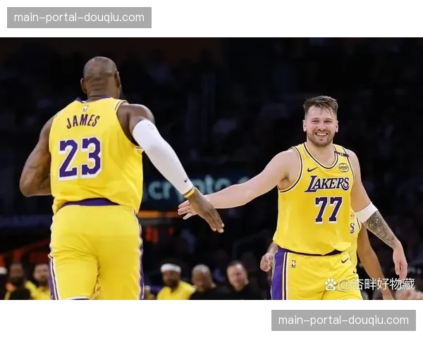 东契奇对湖人交易截止日低调操作无异议，支持球队长远规划