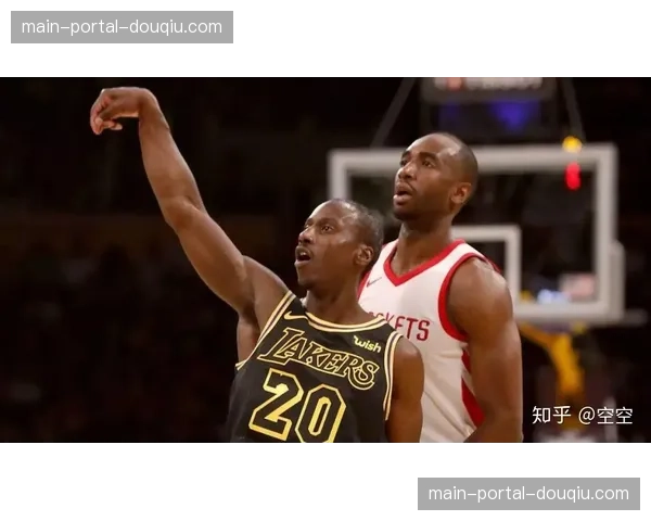 “芝加哥天空公布新赛季队长人选,老将坎迪斯·杜普里当选” “芝加哥天空公布新赛季队长人选,老将坎迪斯·杜普里当选”